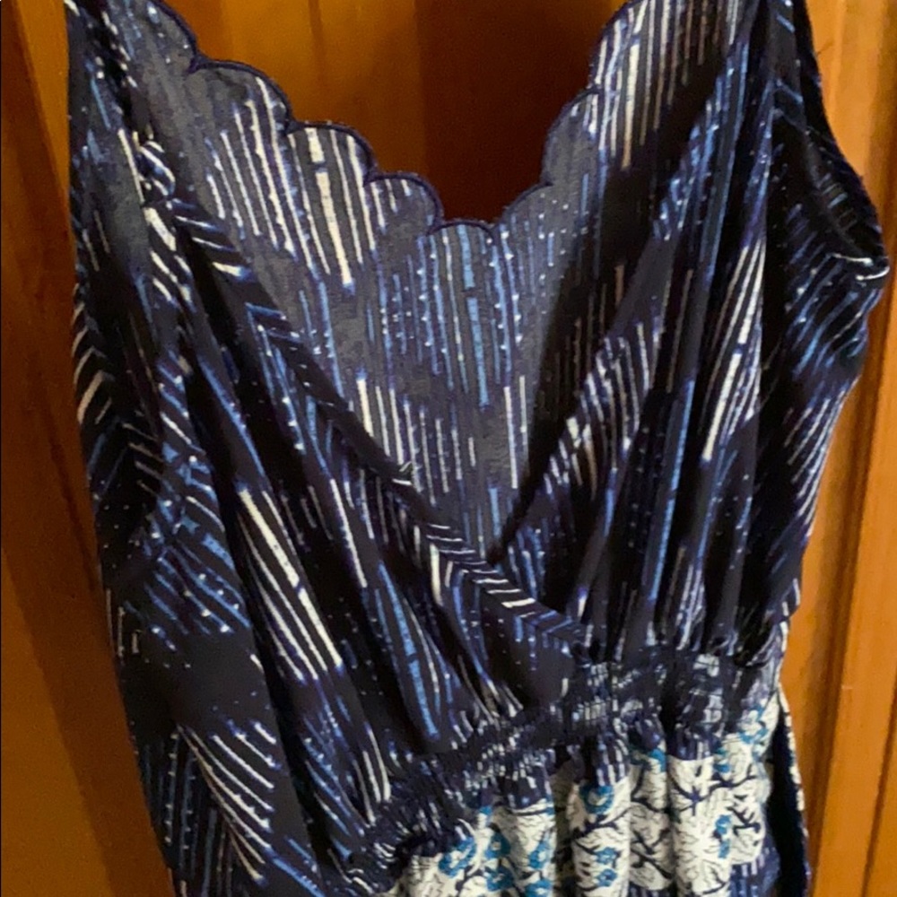 Patterned Romper - Picture 3 of 3